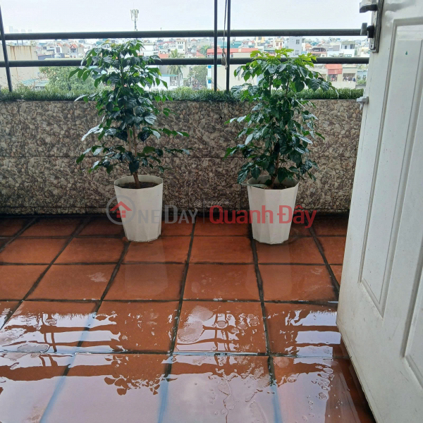 đ 4.5 Billion, Owner selling corner apartment, 76 m2 - Furnished with 3 air conditioners, fan, washing machine - Viet Hung Urban Area.