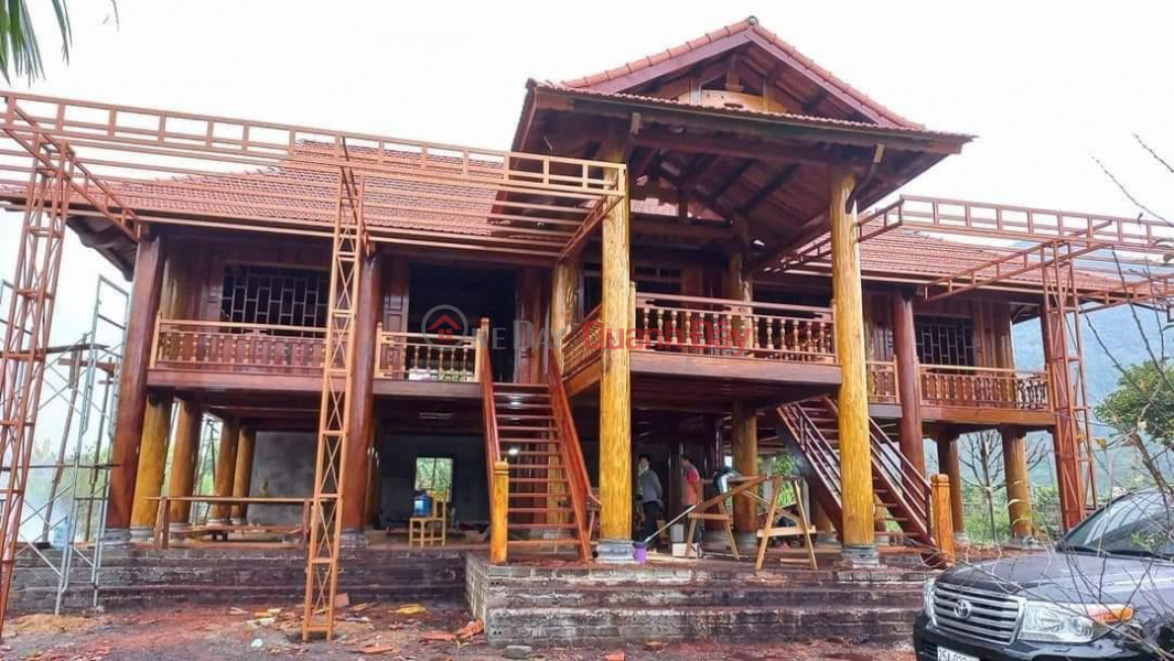 We have a few ethnic stilt house models sent to you for reference in Phu Yen district - Son La | Vietnam Sales, đ 300 Million