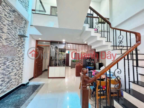 ► MT Đoàn Căn Cừ khu Phước Lý, 100m2, 2 tầng đúc + tum, chắc đẹp, ở ngay _0