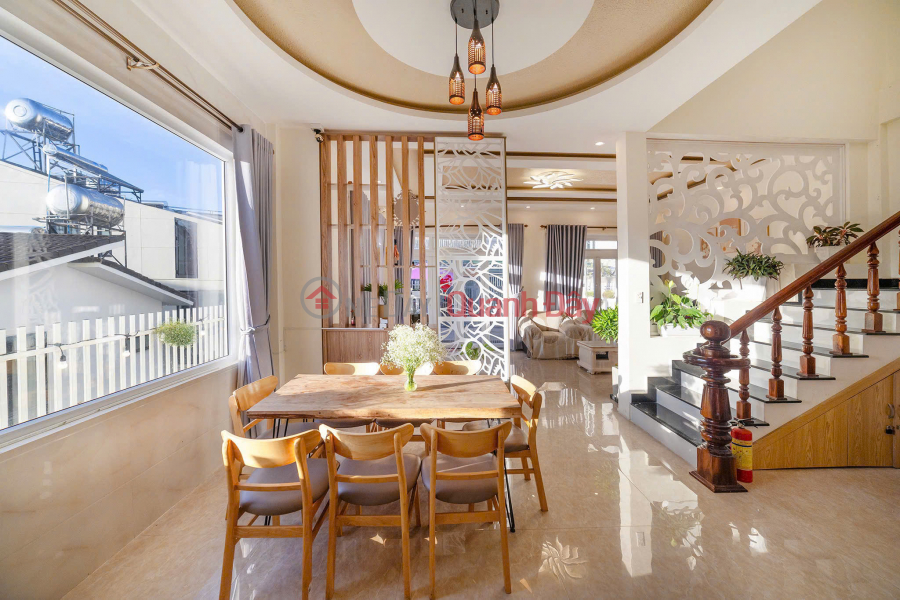 Property Search Vietnam | OneDay | Residential, Rental Listings Villa for rent, 6 bedrooms, Hung Vuong Street, Ward 9, Da Lat, 20 million VND.