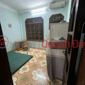 Cho thuê nhà ngõ 169 Hoàng Mai, 4 tầng x 30m2, 2 ngủ, 3 WC, 7.5 triệu _0