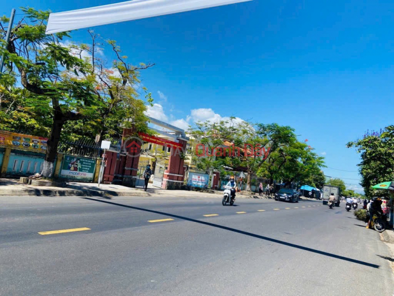 Land for sale on Mac Dinh Chi street right on Hung Vuong street, Nam Phuoc town, 180m2 Sales Listings