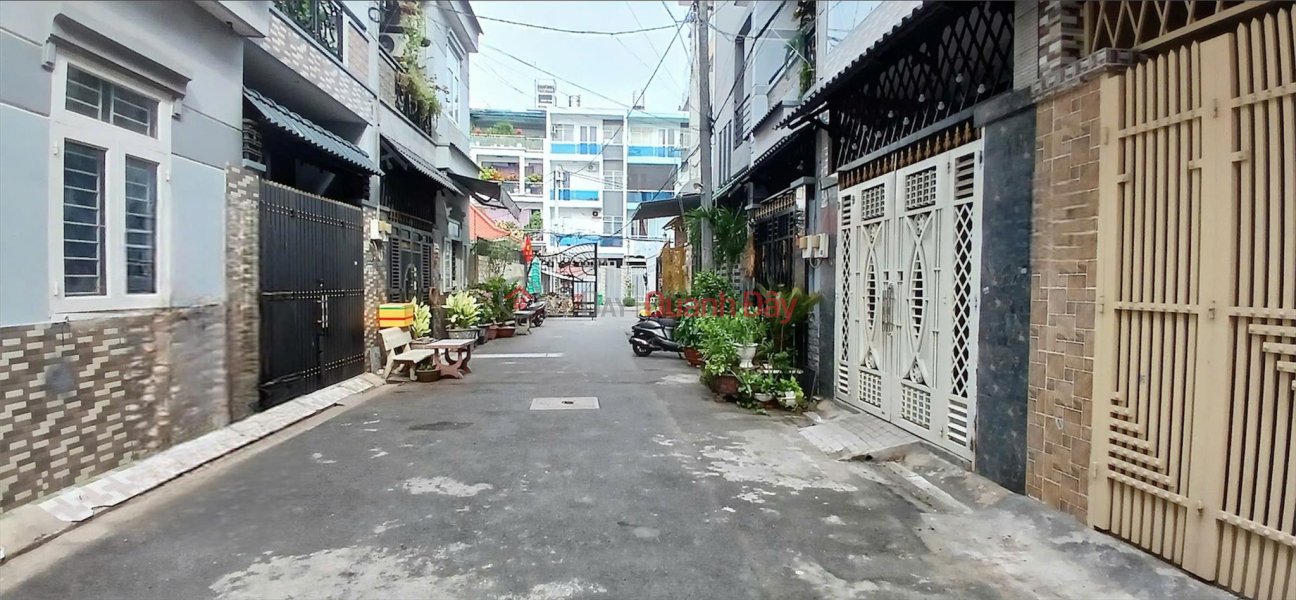 NHÀ ĐẸP BÌNH TÂN, GẦN LÊ VĂN QUỚI, 52M2, HẺM XE HƠI 8M, CHỈ 5,X TỶ Niêm yết bán
