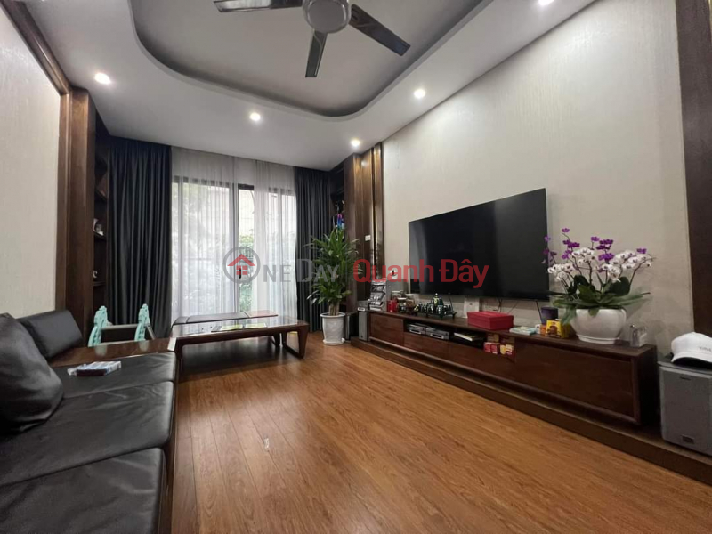 Property Search Vietnam | OneDay | Residential Sales Listings | I need to sell a house next to National University, BUSINESS FACE, 7 floors. Car. Umbrella waiting for the elevator is 7 Billion