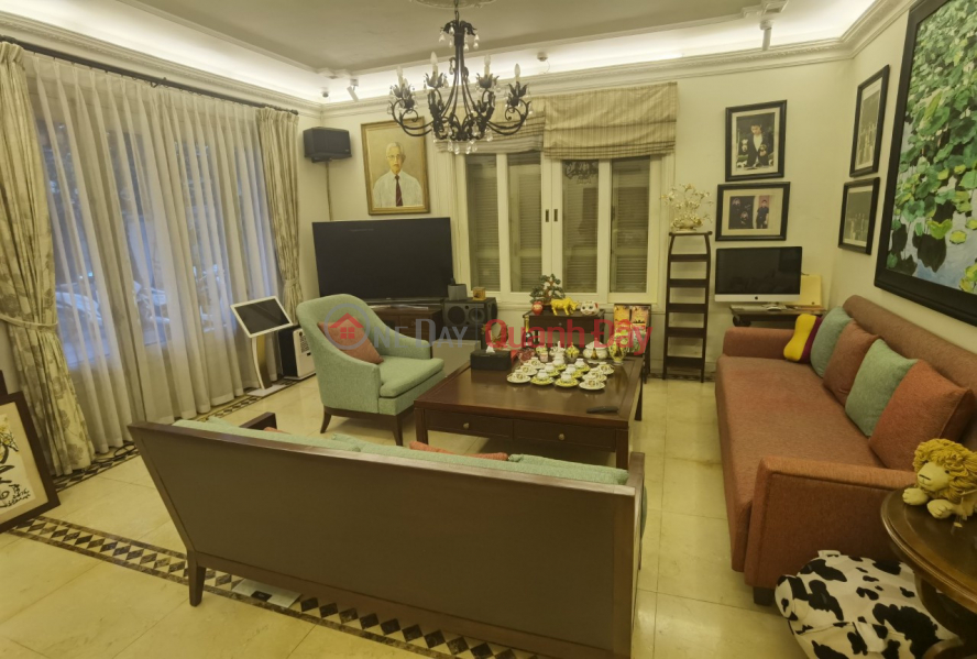 House for sale on Hang Ngang Street 214m Extreme Peak Vip Old Quarter Just Over 700 million\\/m2 0918086689 Sales Listings