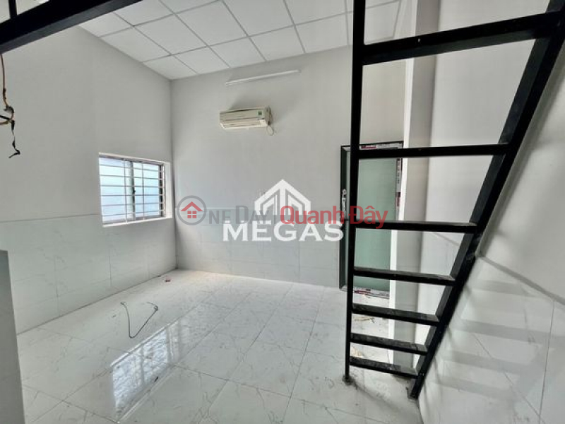 đ 3.7 Million/ month, ROOMS FOR RENT WITH ATTIC RIGHT AT BINH LOI BRIDGE.