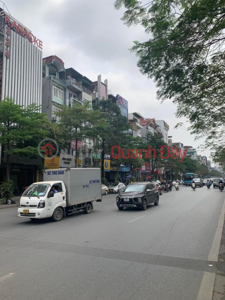 House for sale in c4 De La Thanh, Dong Da, 50m2, corner lot, alley, building the top MN, 5 billion Sales Listings