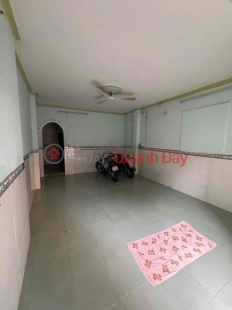 Whole house for rent, 1 house away from the street frontage _0