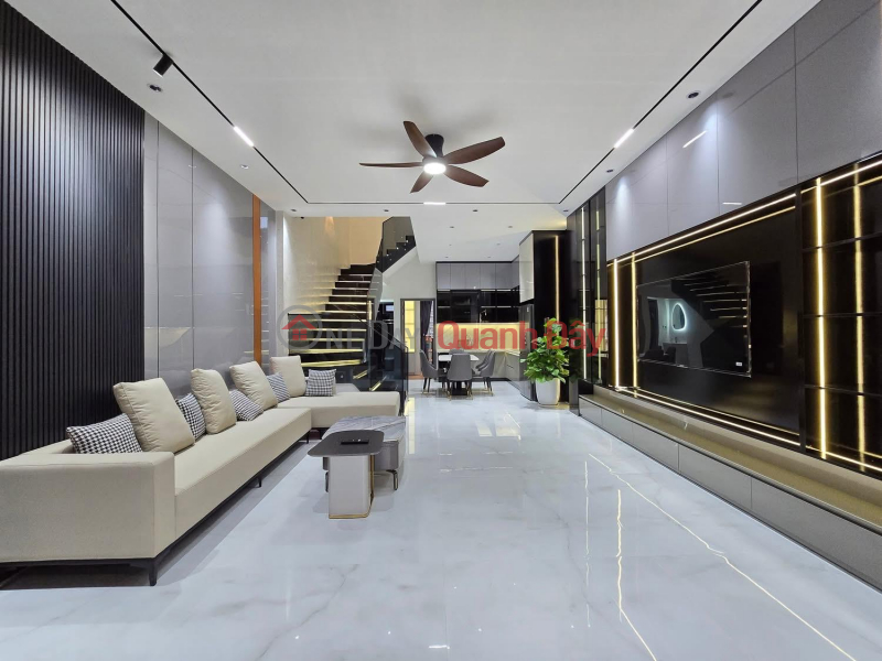 Property Search Vietnam | OneDay | Nhà ở, Niêm yết bán | **Bán nhà mặt tiền Nguyễn Trọng Lội, phường 4 Tân Bình (4,5x26),3 lầu