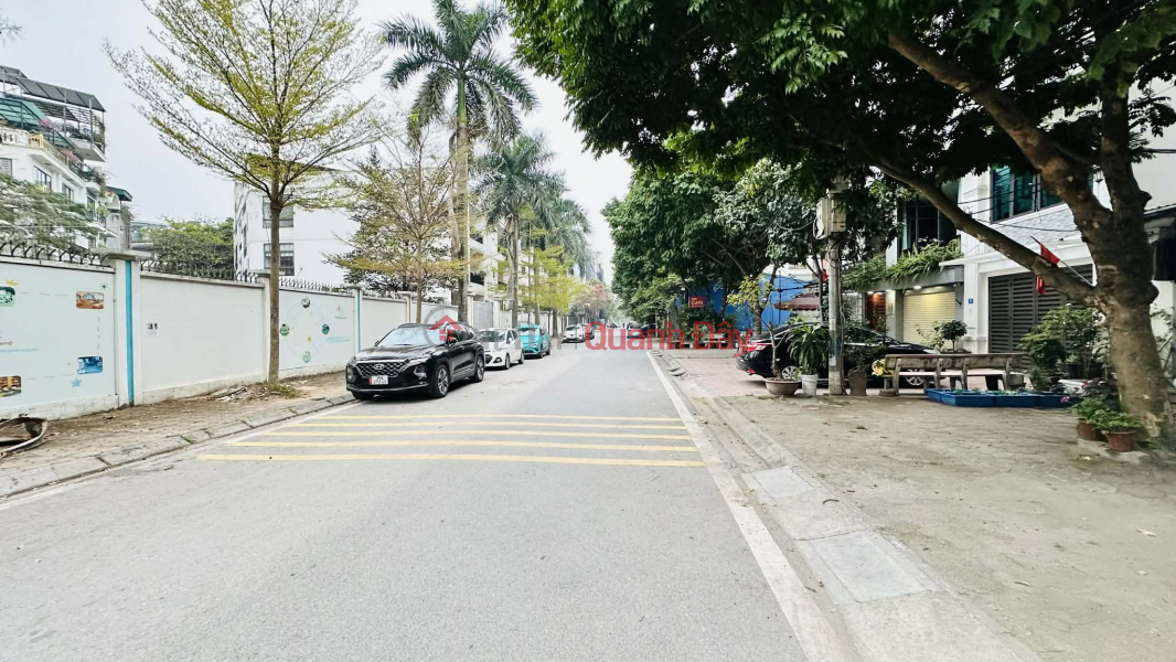Beautiful house in Lam Ha, corner plot, 17m frontage, car access, near Tam Anh Hospital. Sales Listings