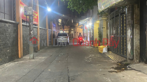 HOUSE FOR SALE IN DISTRICT 11, HOA BINH, NEAR DAM SEN, 52M2, CAR ALLEY, OVER 5 BILLION _0