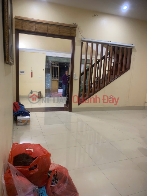 Cho thuê nhà Mặt Phố Hoàng Mai vừa KD kết hợp ở lại 5 tầng x 80m2 _0