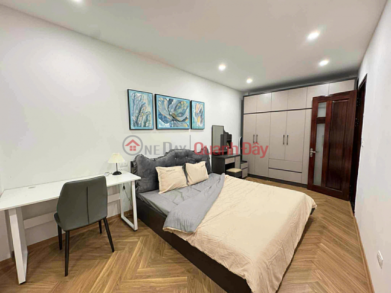 Nhà Đẹp Trung Tâm Thạch Bàn – Cổ Linh, 40m², Thang Máy Xịn, Giá Nhỉnh 11 Tỷ, Việt Nam | Bán đ 11,5 tỷ