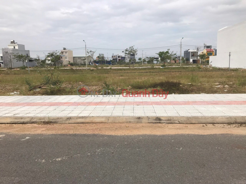 Urgent sale of land lot on Hoi Kieng street 33 Hoa Quy riverside urban area Dong No-110m2-Price only 3 billion-0901127005. Sales Listings