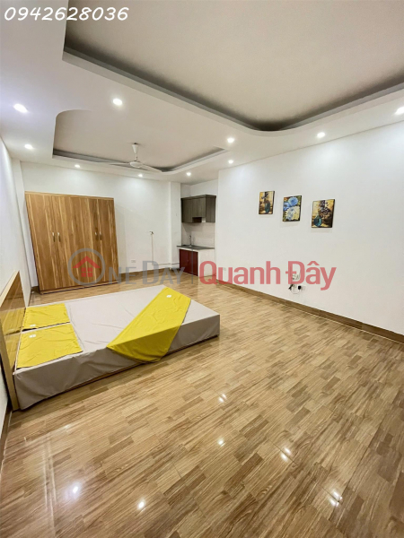 Property Search Vietnam | OneDay | Residential, Rental Listings, Room for rent on Tran Duy Hung street, Cau Giay district, 35m2, price 5 million, fully furnished, with elevator