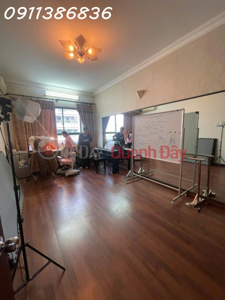 , Please Select | Residential | Sales Listings | đ 9.2 Billion