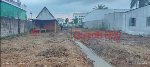 Land for sale, residential plot, prime location on National Highway 53, opposite the Cang Long District Police Station, Tra Vinh Province. _0