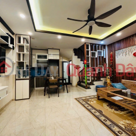 Private house for sale 38m * 5T Dang Tien Dong street, extremely high quality builder, full furniture for only over 8 billion. _0