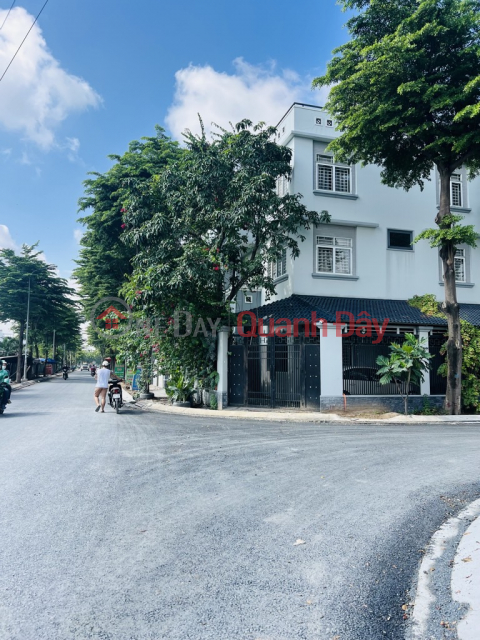 HOUSE FOR SALE ON ROCKET FRONTAGE – AREA 120M² – 4 FLOORS – PRICE ONLY OVER 12 BILLION – NEAR AEON MALL _0