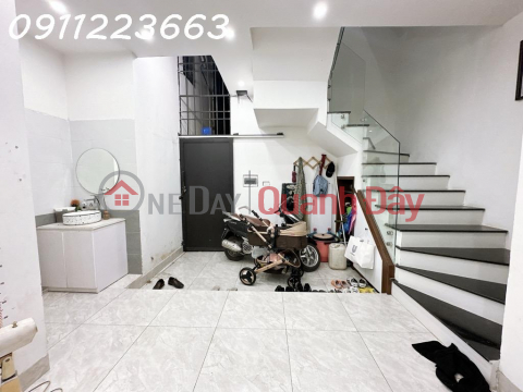 Beautiful house for sale with full furniture - Center of Hai Ba Trung district _0