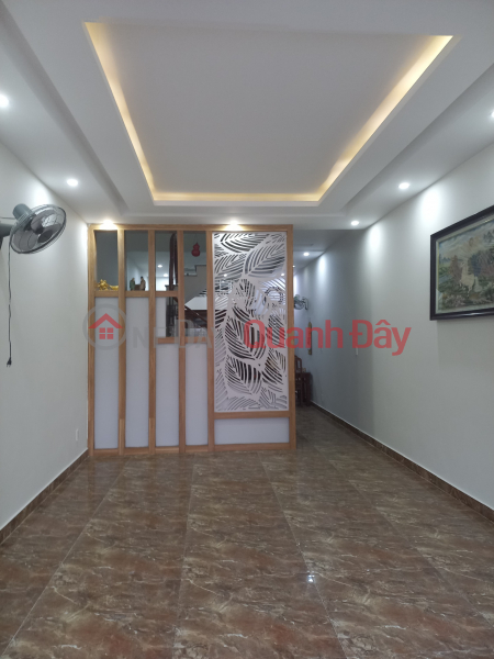 Selling 4-storey house x 60m2 in Trung Luc street subdivision, price 4 billion, Vietnam | Sales đ 4 Billion