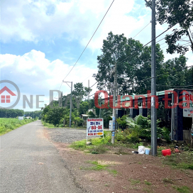 Need to sell 250m2 of land with asphalt road frontage in Chon Thanh town, cheap price _0
