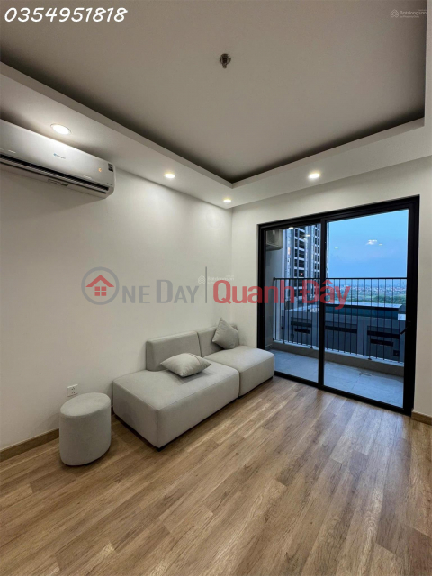 Selling a 3-bedroom apartment at a great price, mid-floor, southeast-facing balcony with a refreshing view of the swimming pool. _0