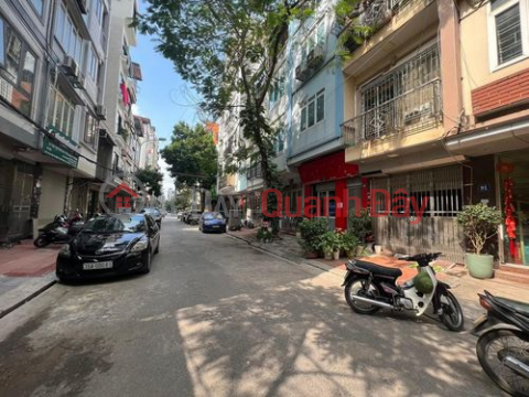 Selling house with 7-storey subdivision, elevator, car parking, 7-seater car stored indoors at lane 100 Trung Kinh, flower garden view, security _0