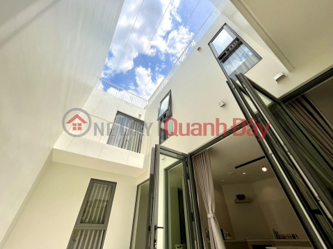 Great Price! Super Location! House for sale in front of Nguyen Dinh Chieu - Area: 6x16m - 6 Floors - Contract: 130 Million\/Month - Price: 28 _0