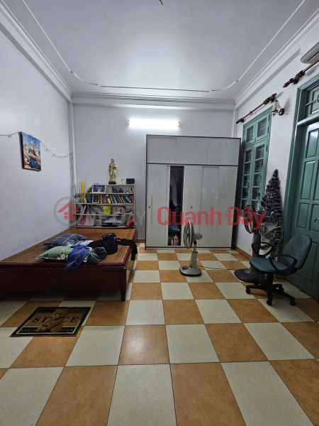 đ 10 Million | OWNER NEEDS TO QUICKLY SELL 2-frontage house located in Tu Dinh ward, Long Bien district, Hanoi city