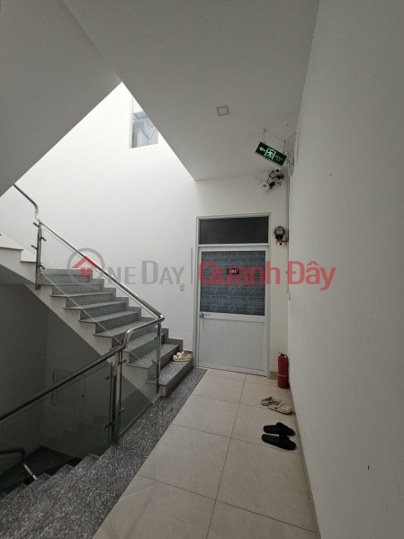 ► MT Man Thien Street, 7.5m wide, near the Airport Gate, 96m2, 4 floors, 8 business rooms. Sales Listings