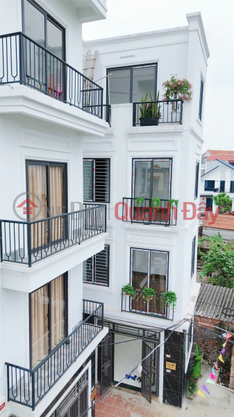 BEAUTIFUL HOUSE - GREAT PRICE - OWNER SELLING QUICKLY - HOUSE IN A PRIME LOCATION IN CHUONG MY WARD, HANOI Sales Listings
