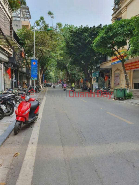 SUPER PRODUCT ON HANG COT STREET<br \/> PRIME LOCATION, CORNER LOT, BUSY BUSINESS<br \/> RED BOOK, EXPANDING AFTER _0