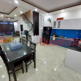 Selling a 3-storey house on B3 street, VCN Phuoc Long urban area, southeast direction, 13m street frontage, no manholes, electrical cabinets... _0