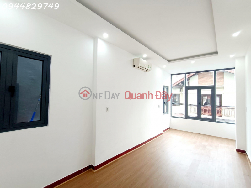 3-STORY HOUSE, 1 HOUSE WALK TO TRAN CAO VAN, DA NANG, PRICE JUST A LITTLE OVER 2 BILLION Sales Listings