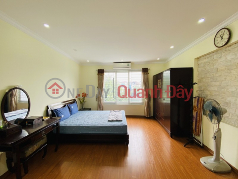 ONLY 1 APARTMENT - LUONG SU - QUOC TU GIAM - 33M - 5 FLOORS - 3 BEDROOM - TINE LANE - NHH 3 BILLION contact 00817606560 _0