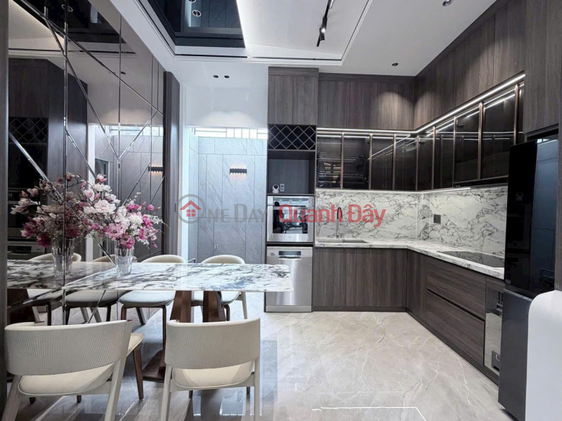 NHÀ THIÊT KẾ ĐẲNG CẤP, NGAY PHÚ MỸ HƯNG, 4 TÂNG NGUY NGA, CHỈ HƠN 9.5 TỶ Việt Nam Bán | đ 9,65 tỷ