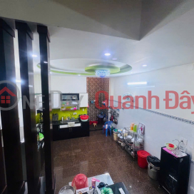 Very cheap house for sale in Ward 15, Tan Binh, area 100m2, car parking at the door only 7.8 billion _0