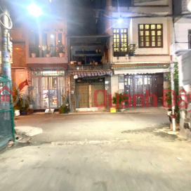 BÁN NHÀ GẦN KÊNH TÂN HÓA, QUẬN TÂN PHÚ, 3 TẦNG, HẺM XE HƠI, HƠN 2 TỶ _0