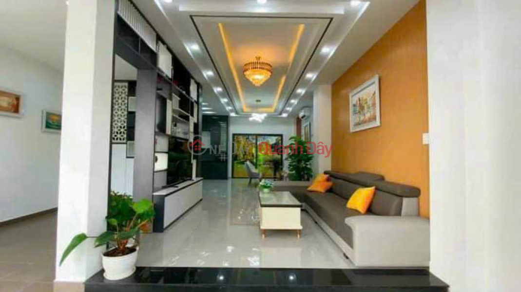 Townhouse on Huynh Tan Phat street, 4 floors, fully furnished, cheap price Sales Listings