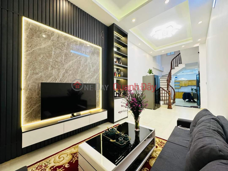Tan Mai townhouse, parked car, 2m in front of the house, 36.5 m2, 3 bedrooms, 3.1 billion Sales Listings
