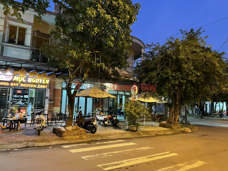 OWNER NEEDS TO SELL PROPERTY URGENTLY IN SON TRA, DA NANG, PRICE 14 BILLION Vietnam Sales đ 14 Billion