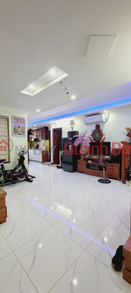 Selling Binh Vuong apartment 97m2-3 bedrooms-fully furnished-More than 3 billion. Sales Listings