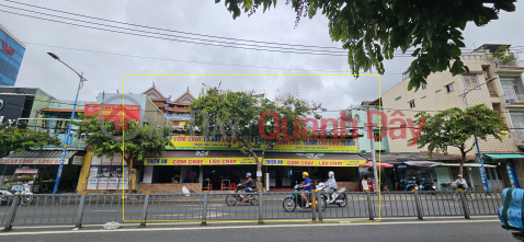 House for rent on Tan Hoa Canal frontage, Tan Phu District, 200m², 17.5m wide - next to Dam Sen intersection. _0