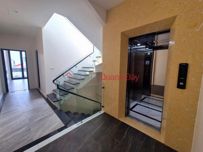đ 15.89 Billion | 59m2 6-storey Subdivided House - Sidewalk, Elevator Business - Park View. Truck racing road only over 10 billion
