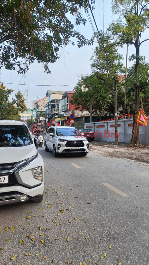 Urgent sale of a house on Thach Ban Street, Long Bien District, ideal for business, with ample space for cars to pass. _0