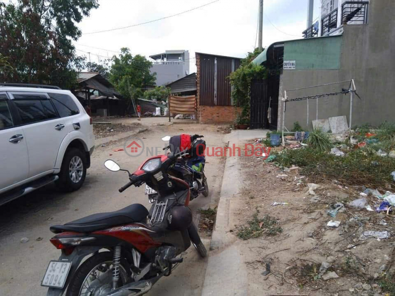 GIÁ TỐT - CHÍNH CHỦ Cần Bán Nhanh Lô Đất Mặt Tiền Đẹp Vị Trí Tại Huyện Hóc Môn, TPHCM Việt Nam | Bán | đ 900 triệu