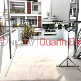 House for rent on Lac Long Quan street frontage, Ward 3, District 11 _0