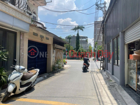 HOUSE FOR SALE ON NGOC THUY LONG BIEN - TWO FRONTAGES, CARS ALLOWED - GOOD BUSINESS - NICE BOOK - INVESTMENT PRICE _0