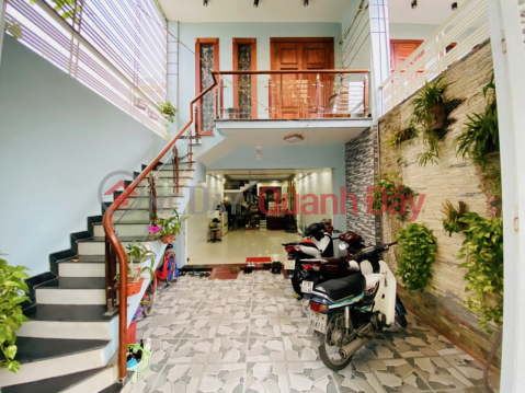 The owner needs to sell a 4-storey house with a street surface of 30m wide in the West Quarter 193 Van Cao - Hai An - Hai Phong. _0